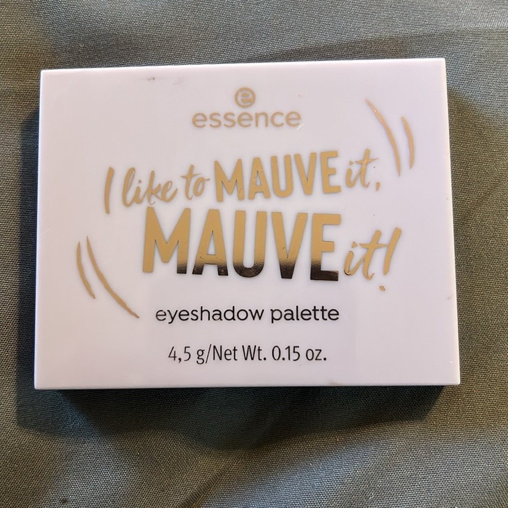 Essence-CORAL me maybe, I like to MAUVE it, BRONZED this way, TAUPE it up palett - Picture 5 of 15